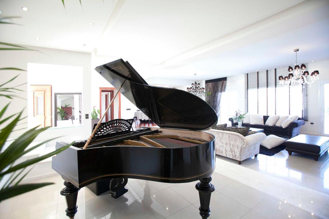Villa Elena Peraia  Luaran gambar