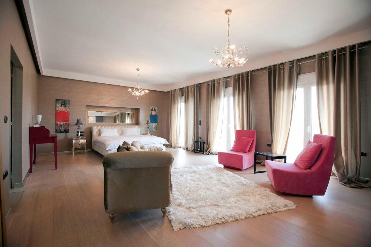 Villa Elena Peraia  Luaran gambar
